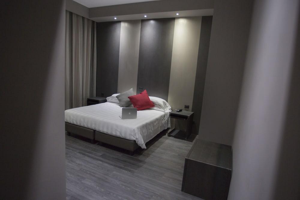 רומא V99 Hotel מראה חיצוני תמונה