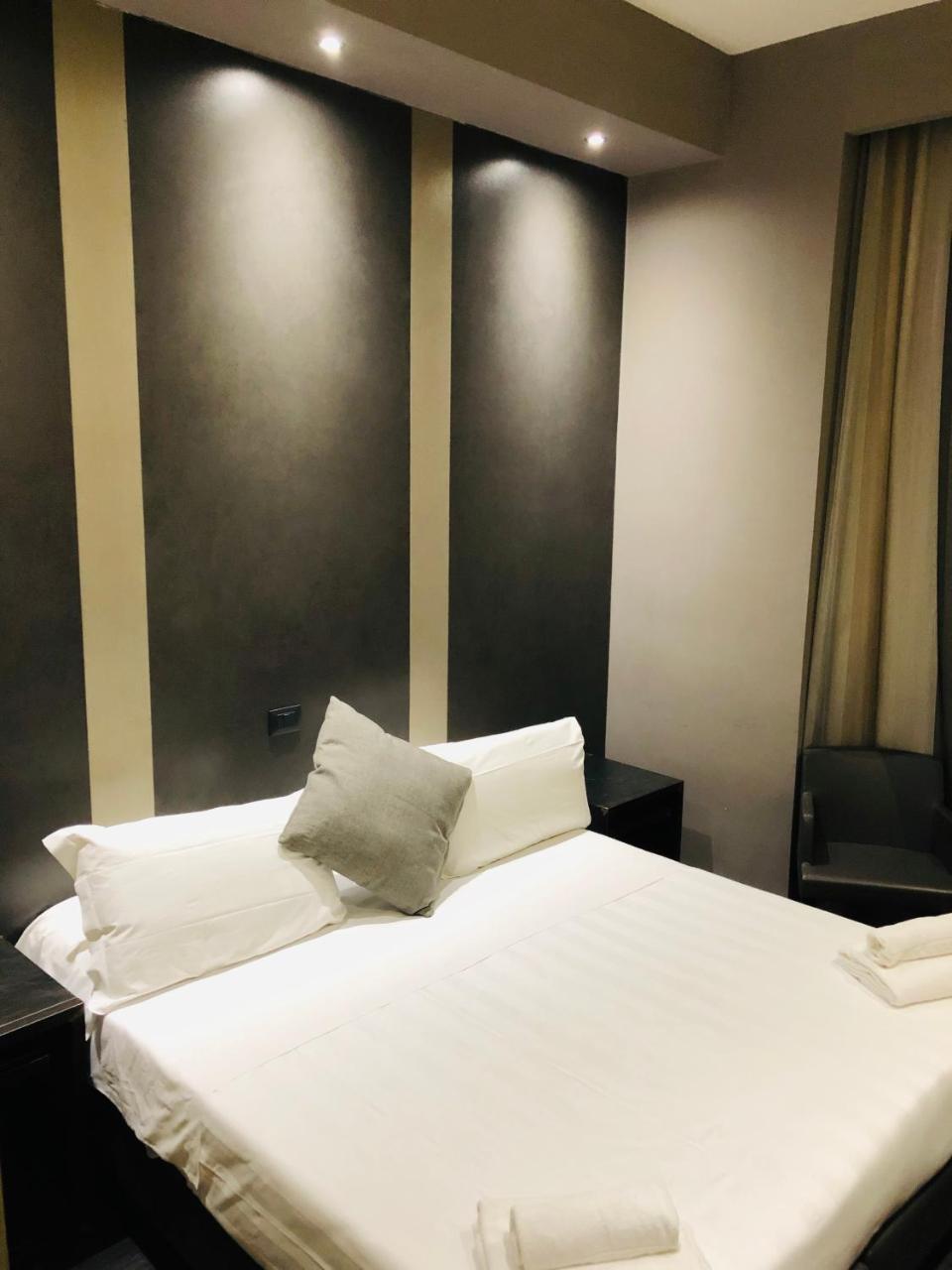 רומא V99 Hotel מראה חיצוני תמונה