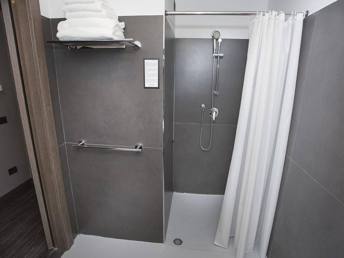 רומא V99 Hotel מראה חיצוני תמונה
